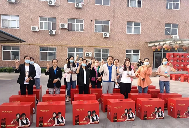 Hebei Jingze tekstil yeni üretim hatları için personel işe